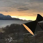 Steigen Sjohytter * Engeloya
