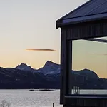 Steigen Sjohytter *