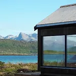 Steigen Sjohytter Lodge Engeloya